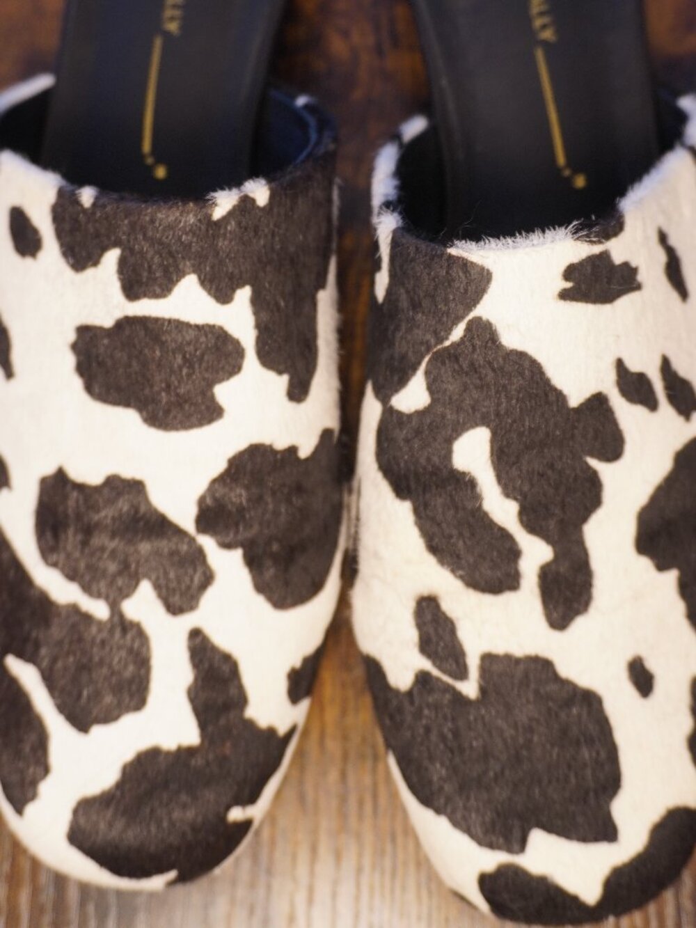 Intentionally Blank Cow Print Haircalf Leather Mules Size 10 / Fits 9.5 Narrow